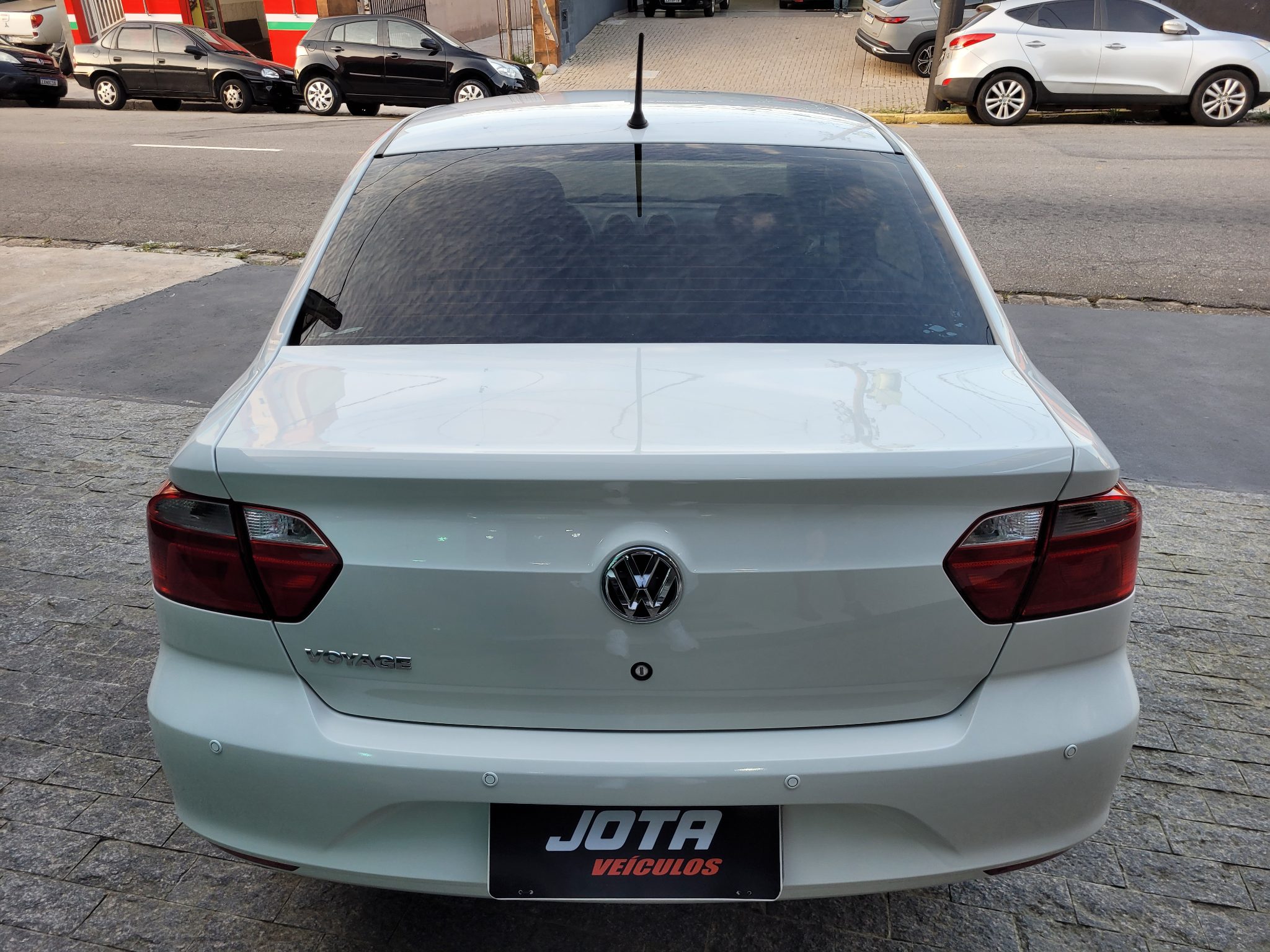 VOLKSWAGEN VOYAGE 1.0 MI TRENDLINE 8V FLEX 4P MANUAL