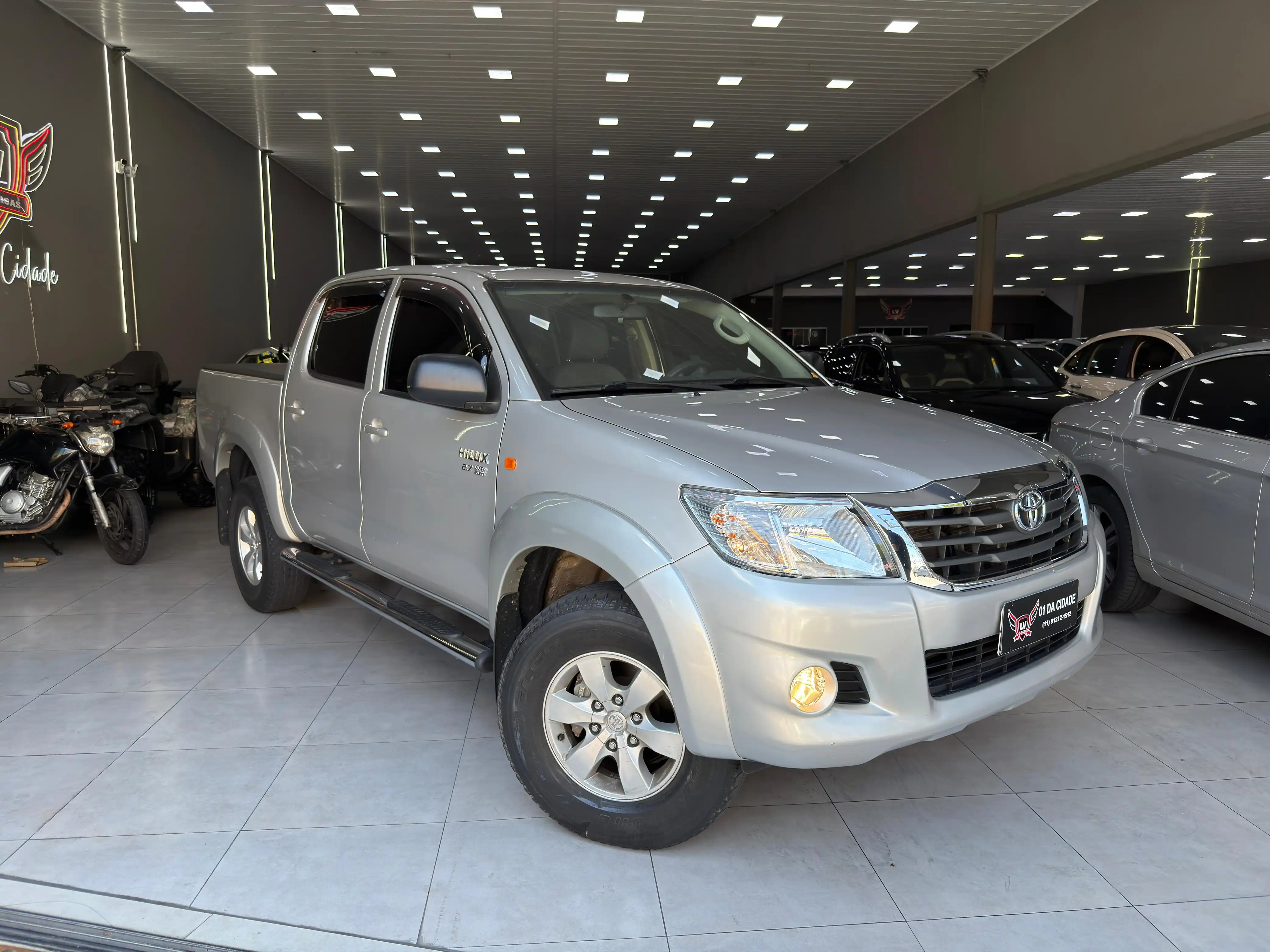 TOYOTA HILUX 2.7 SR 4X2 CD 16V FLEX 4P AUTOMÁTICO