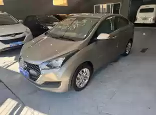 HYUNDAI HB20S 1.6 COMFORT PLUS 16V FLEX 4P AUTOMÁTICO